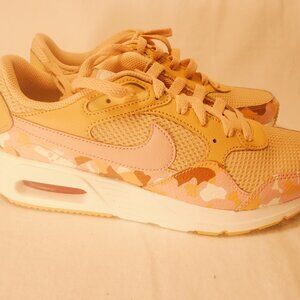 Nike Air Max SC Running Women's Size 7.5- Sesame / Pink Sail Camo Shoes